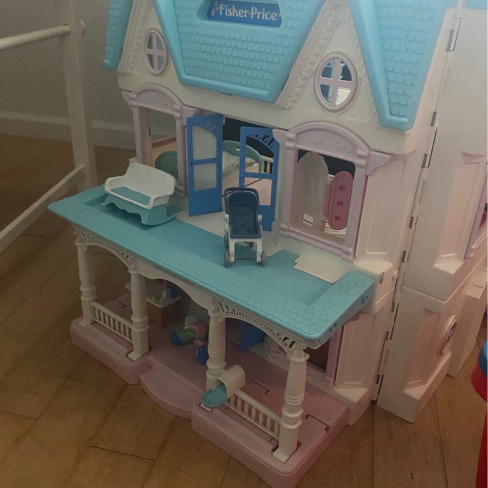 Fisher-Price Victorian Blue and White Dollhouse